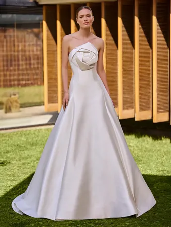 Pronovias Style #FLOURE #0 default frontface vertical thumbnail