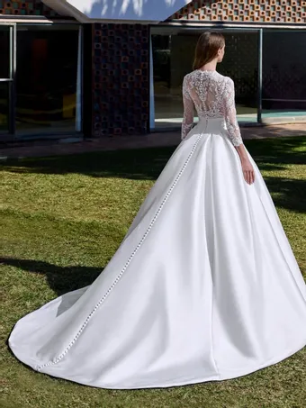 Pronovias Style #LILAR #1 default backface vertical thumbnail