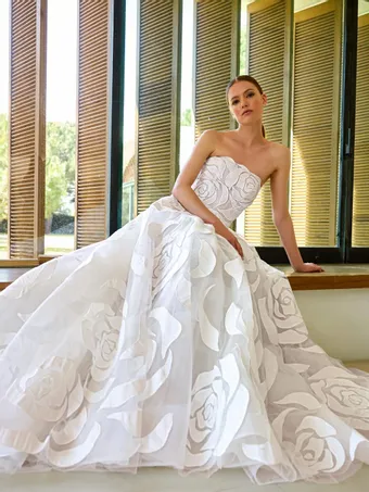 Pronovias Style #PAZIT #2 frontface vertical cropped thumbnail