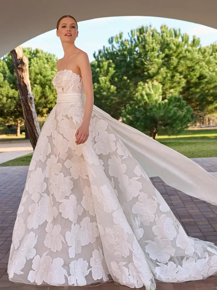 Pronovias Style #SORANY Default Thumbnail Image