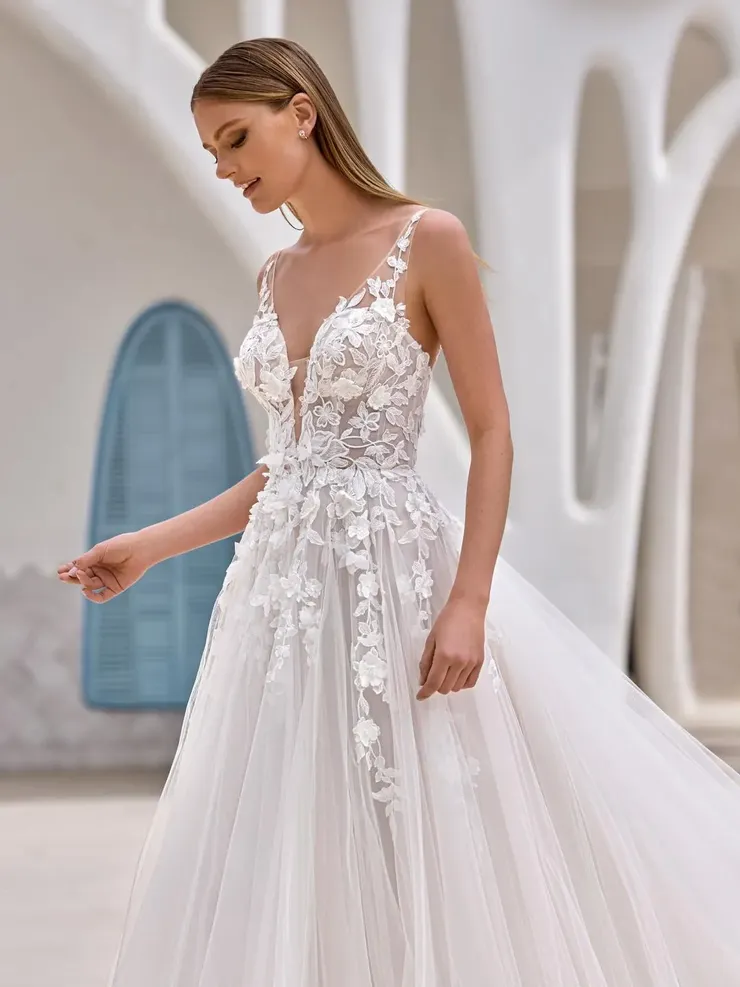 Pronovias YEOH