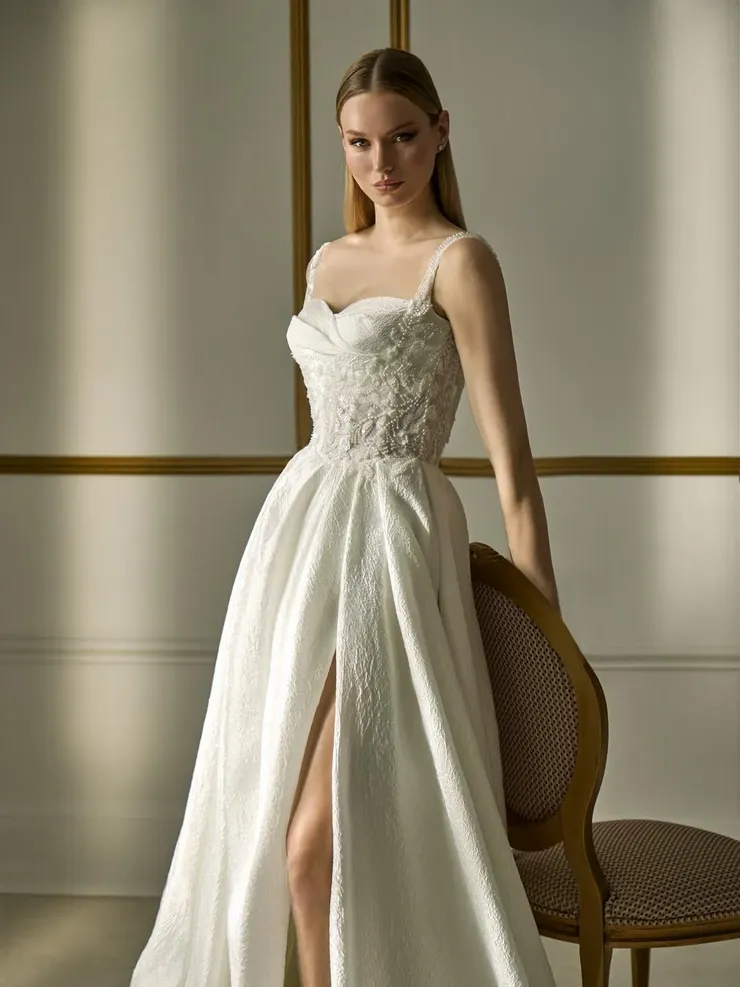 Privee by Pronovias BOEOTIA