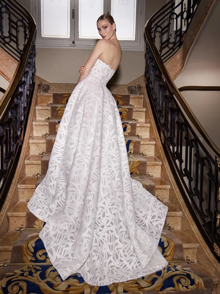 Privee by Pronovias DANAIDES