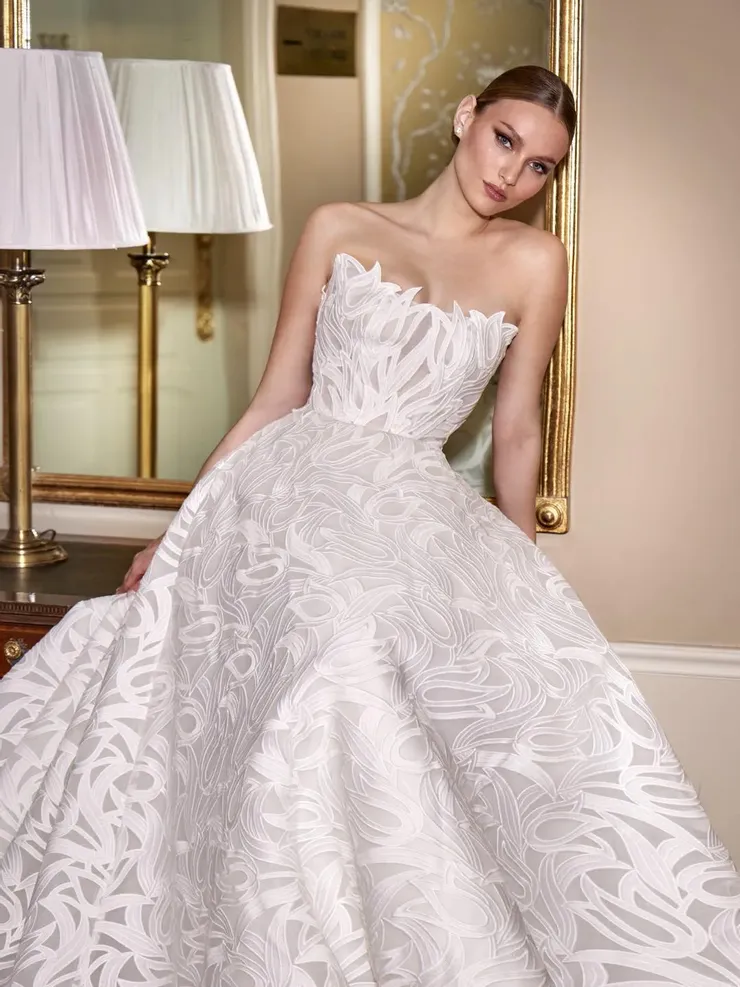 Privee by Pronovias DANAIDES