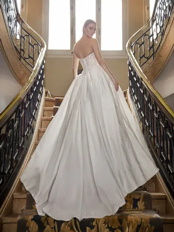 Privee by Pronovias EUNOE #1 default backface vertical thumbnail