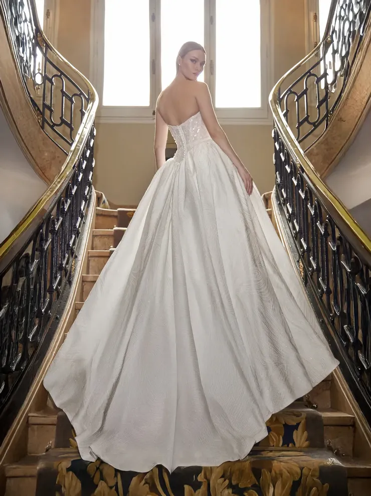 Privee by Pronovias EUNOE