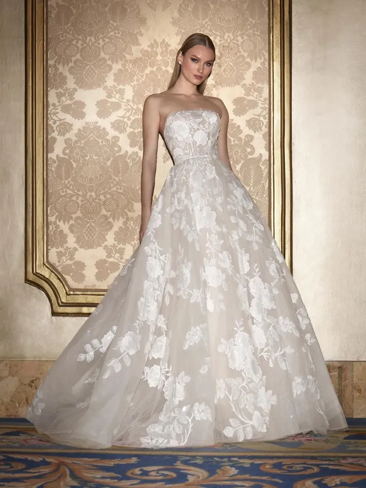 Privee by Pronovias IDAEA