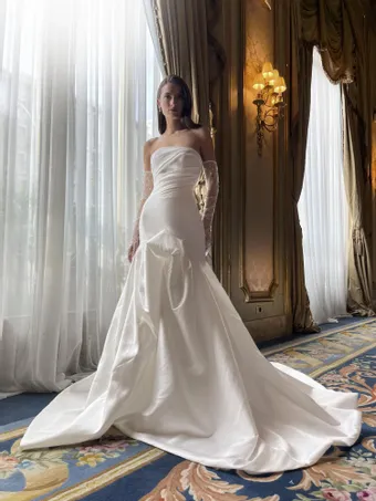Pronovias Privee Style #MENODICE #0 default frontface vertical thumbnail