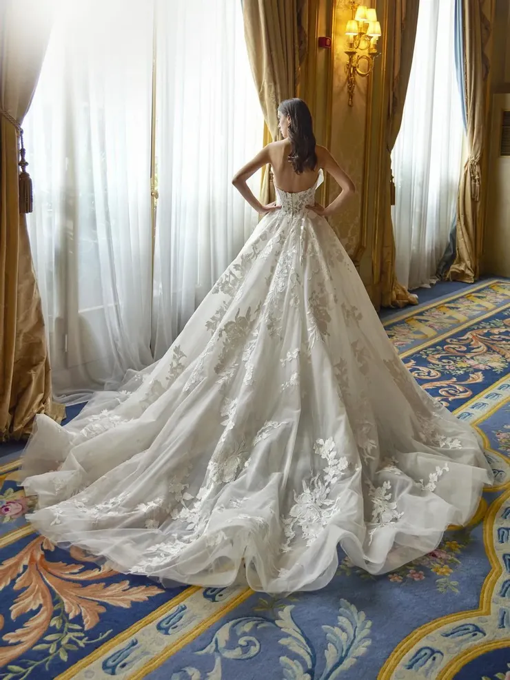 Privee by Pronovias MEROPE