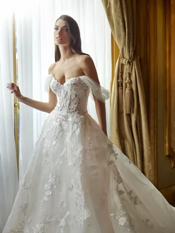 Pronovias Privee Style #MEROPE #2 frontface vertical cropped thumbnail
