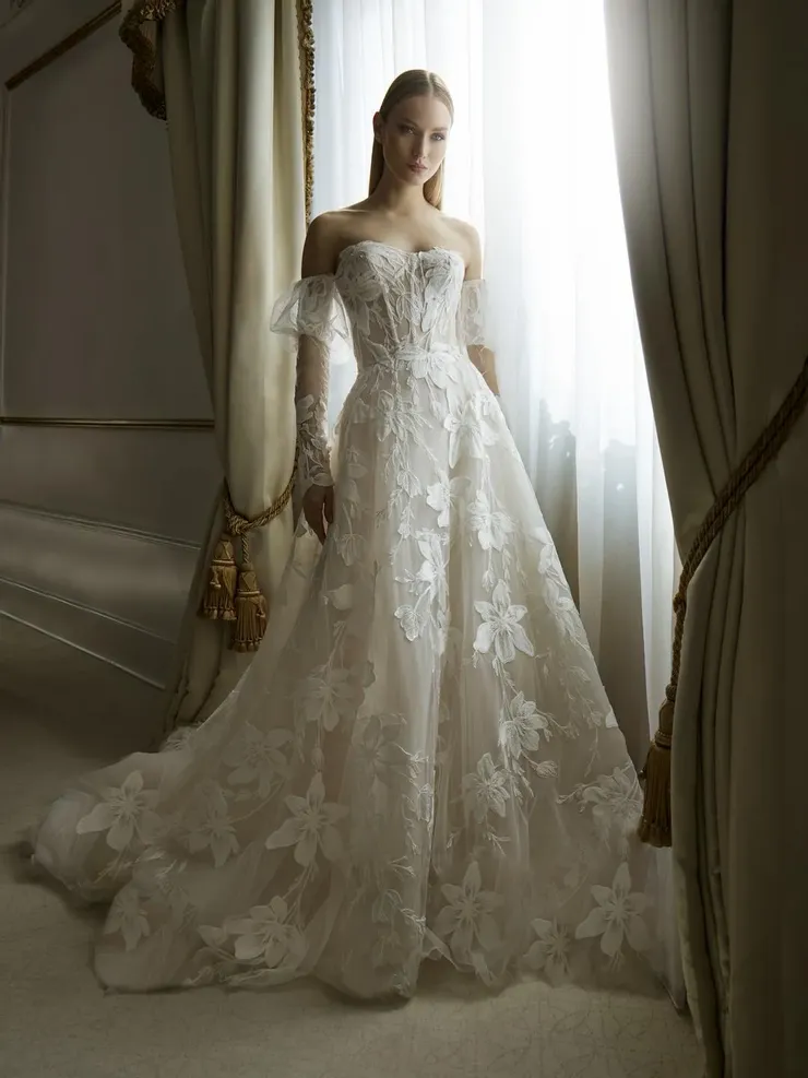 Pronovias Privee Style #SCHERIA Default Thumbnail Image