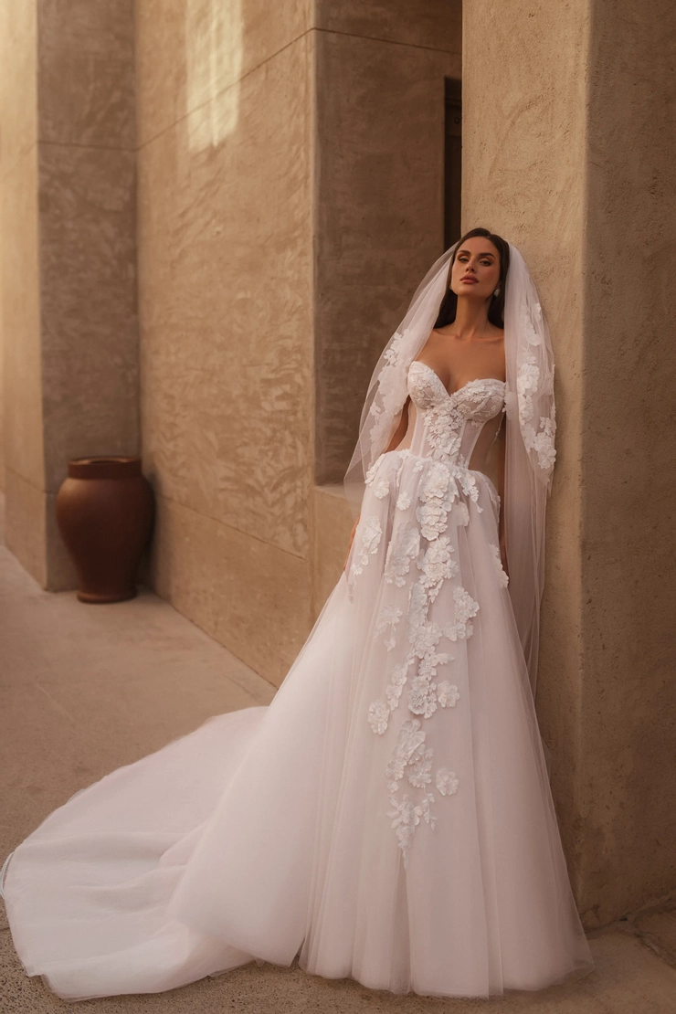 Giovanna Alessandro ウエディングドレス Giovanna Alessandro Alda - Size 12 – Luxe Redux Bridal