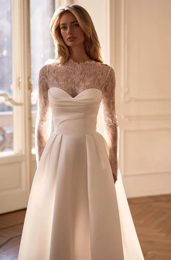 Milla Nova Diorenna Bolero #1 frontface vertical cropped thumbnail