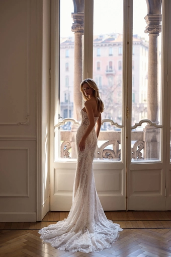 Milla Nova Style #Lunova #3 default backface vertical thumbnail