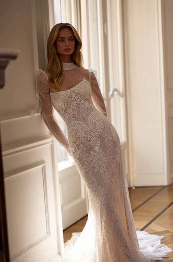 Milla Nova Style #Lunova #6 frontface vertical cropped thumbnail