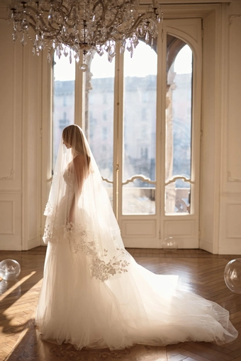 Milla Nova Style #Nereus Veil #1 default backface vertical thumbnail