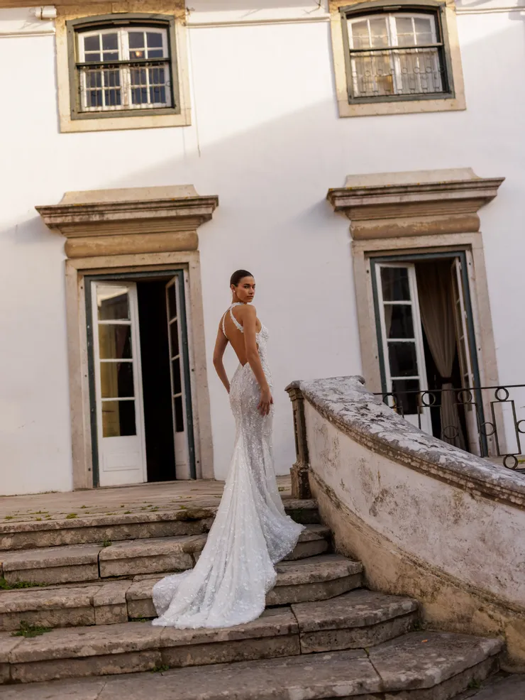 Wona Concept Backface Thumbnail Image