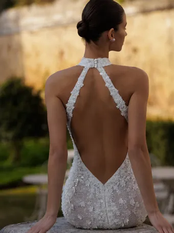 Wona Concept Cava #4 backface vertical cropped thumbnail