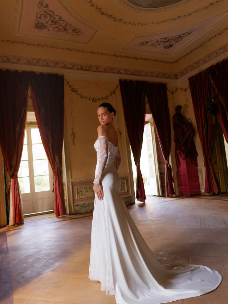 Wona Concept Backface Thumbnail Image