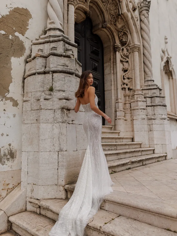 Wona Concept Backface Thumbnail Image