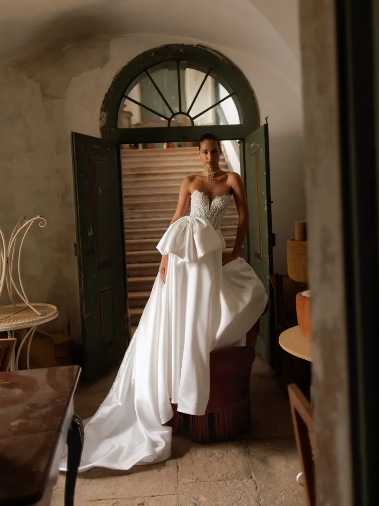 Wona Concept Backface Thumbnail Image