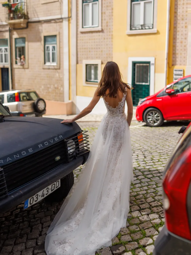 Wona Concept Backface Thumbnail Image