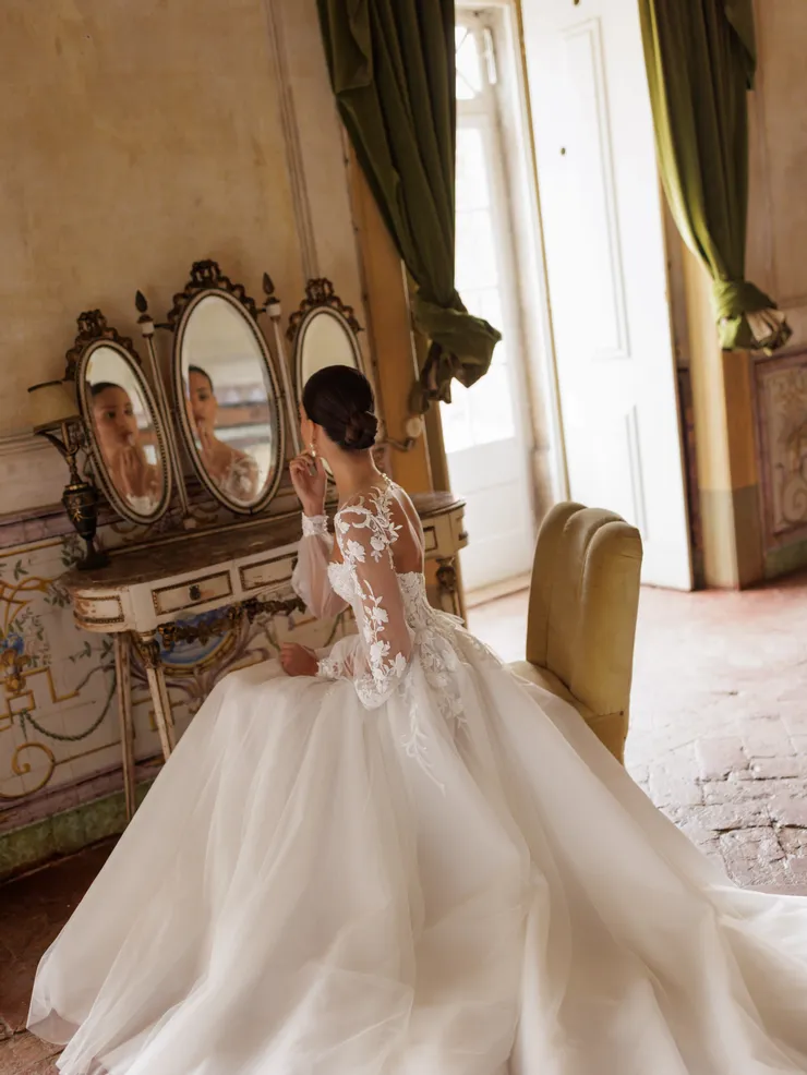 Wona Concept Backface Thumbnail Image