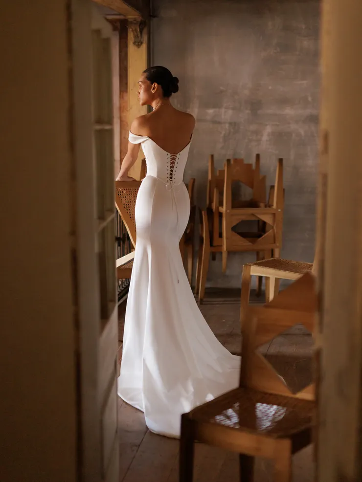 Wona Concept Backface Thumbnail Image