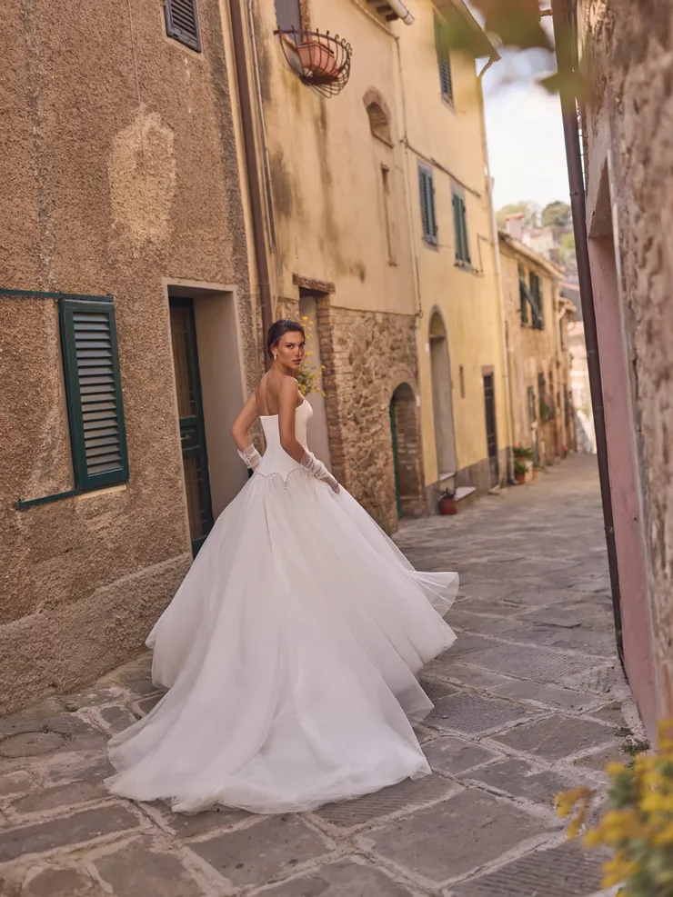 Wona Concept Backface Thumbnail Image