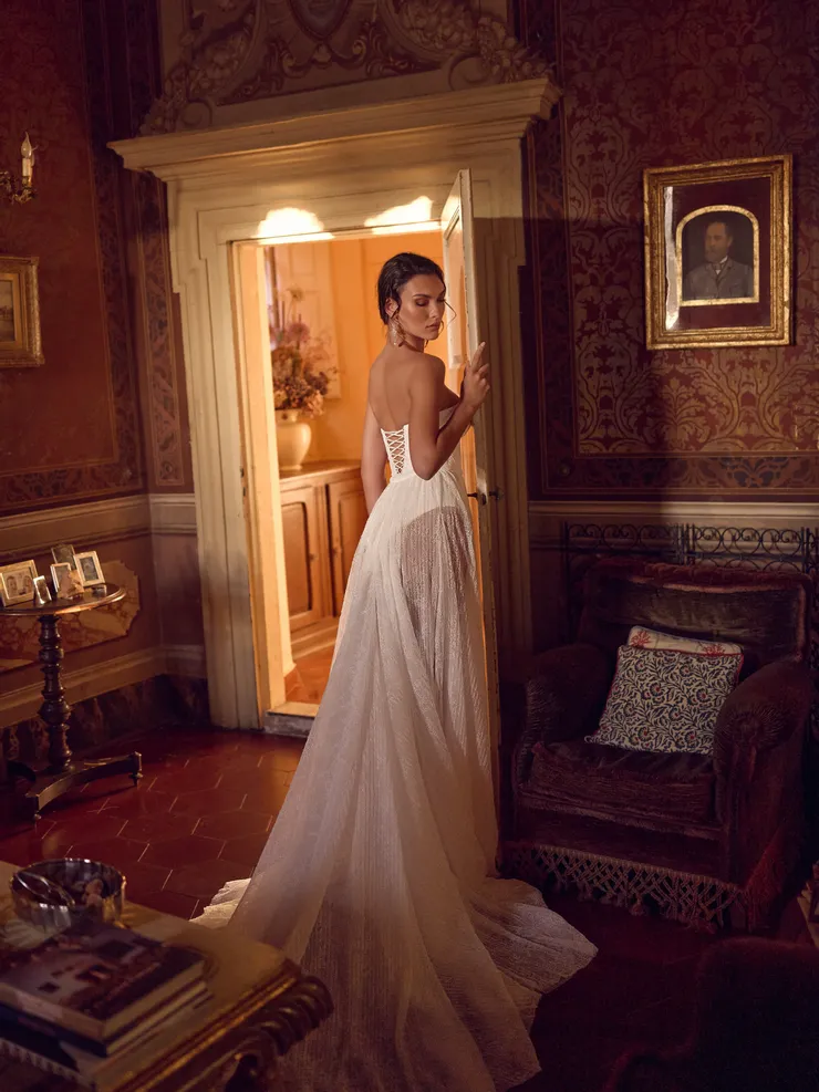 Wona Concept Backface Thumbnail Image