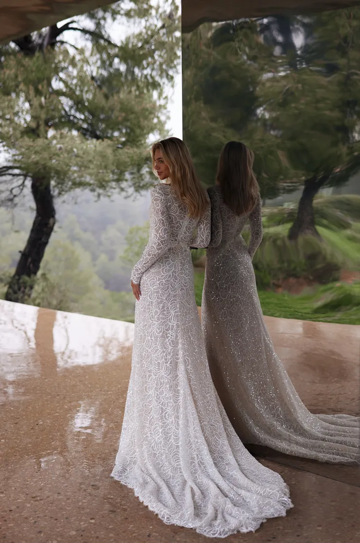 Eva Lendel Backface Thumbnail Image