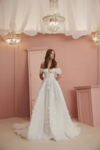 Ariamo Madioni #Fresque #0 default frontface vertical thumbnail