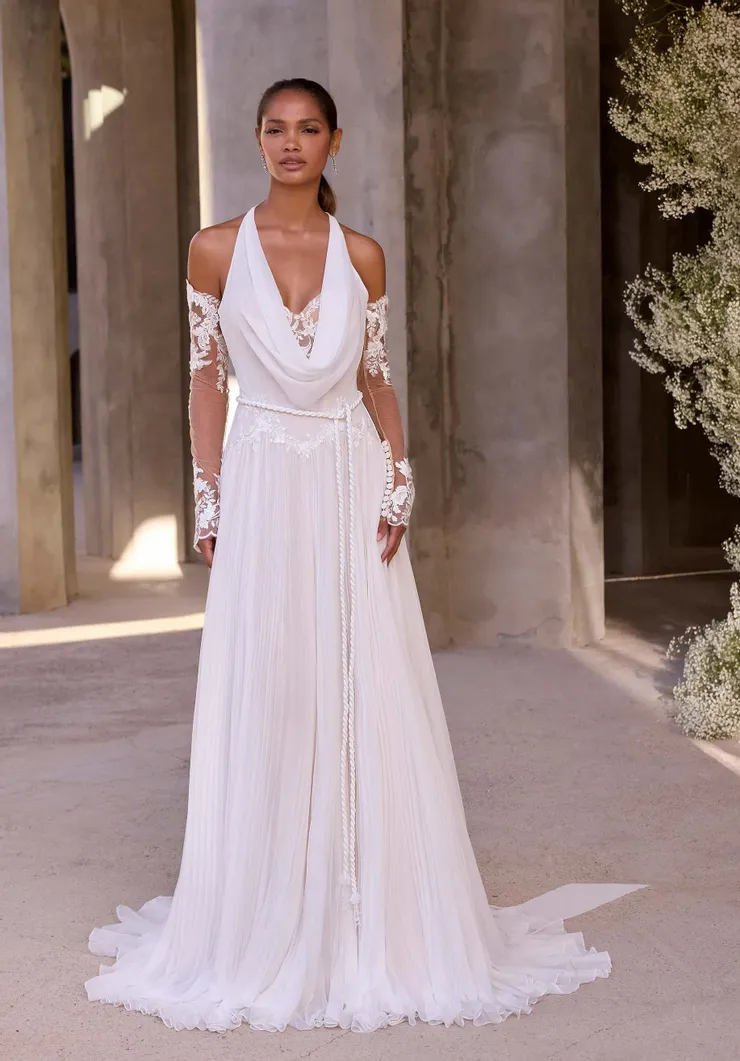 DOUBLE MAISON シェイドレースケープ Morilee - 2945 | JJ Kelly Bridal