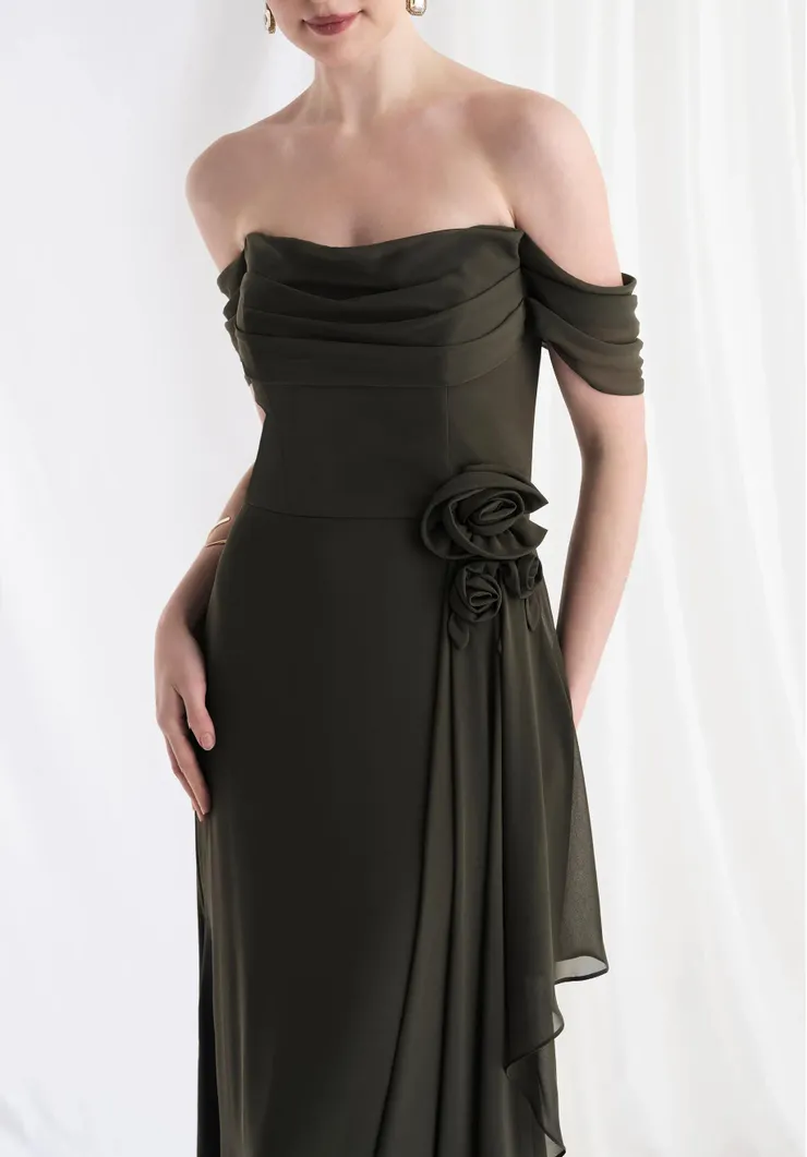 MGNY 73165 #8 frontface vertical cropped picture