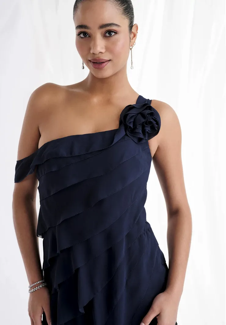 MGNY 73173 #6 frontface vertical cropped picture