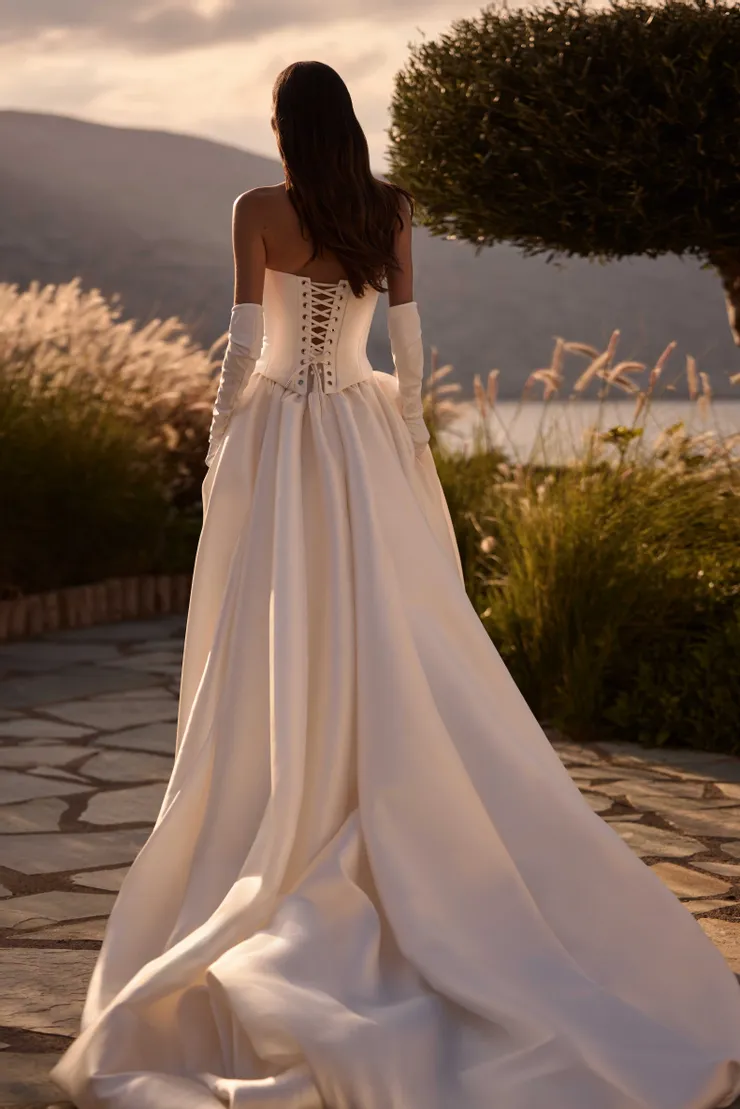 Milla Nova Wedding Dresses | Luxury Bridal Gowns Collection - Aveline |  Ivory Bridal Co