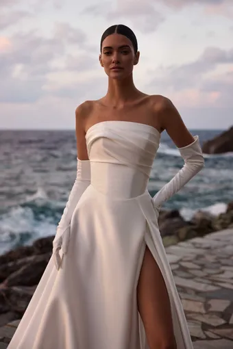 Milla Nova #Bloom #2 frontface vertical cropped thumbnail