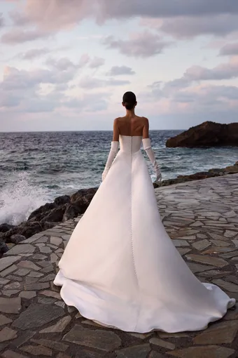 Milla Nova #Bloom #1 default backface vertical thumbnail