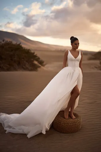 Milla Nova Style #Rioneth #0 default frontface vertical thumbnail