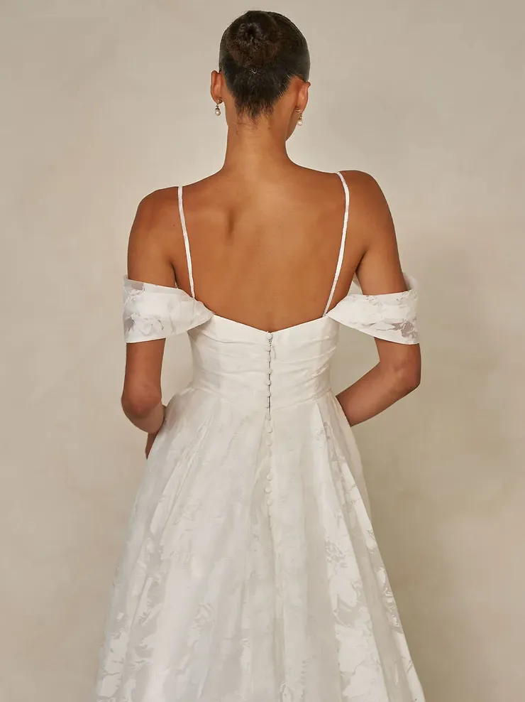 Madi Lane ML25715 #8 backface vertical cropped picture