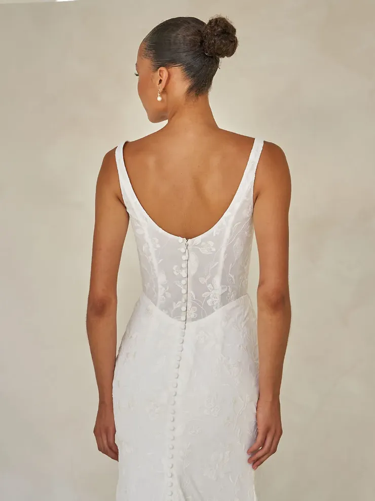 Madi Lane ML25736 #7 backface vertical cropped picture