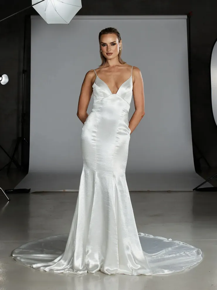 Evie Young EY655 #1 frontface vertical picture