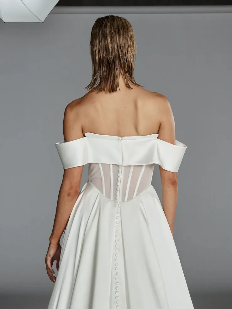 Evie Young EY684 #11 backface vertical cropped picture