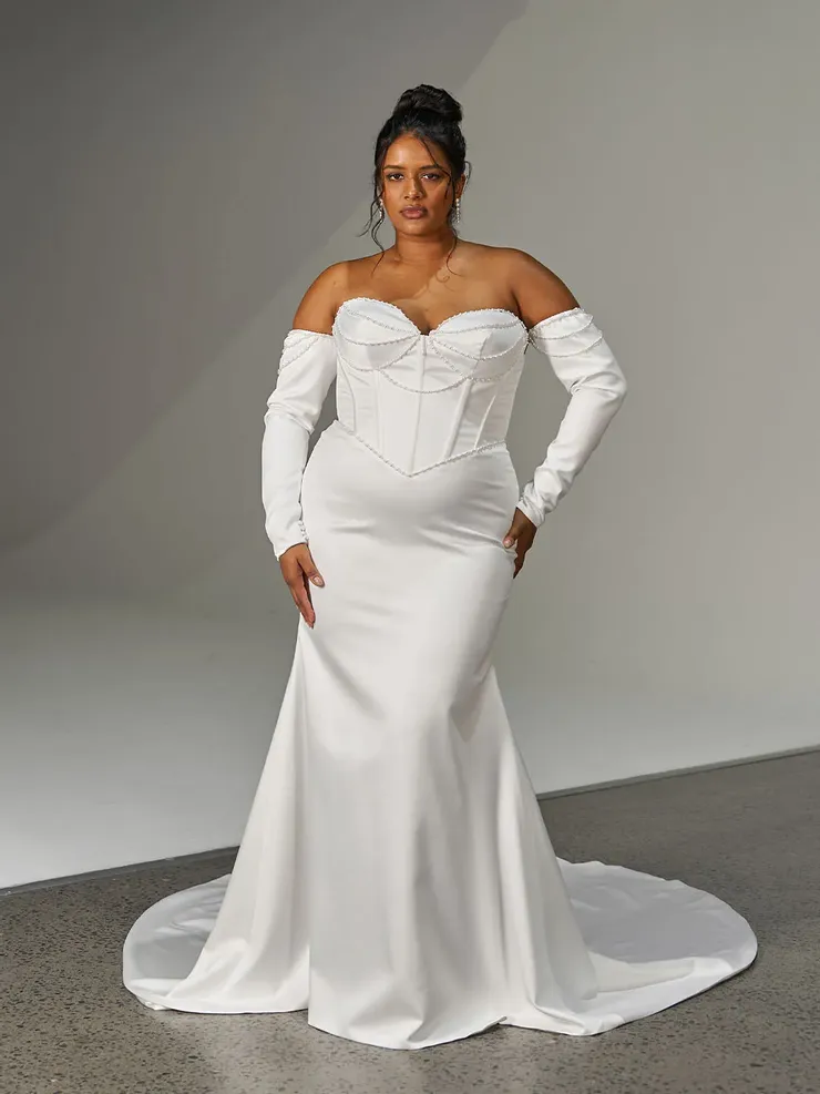 Evie Young EY696 #1 frontface vertical picture