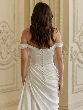 Jeune Bridal Mora #5 backface vertical cropped thumbnail
