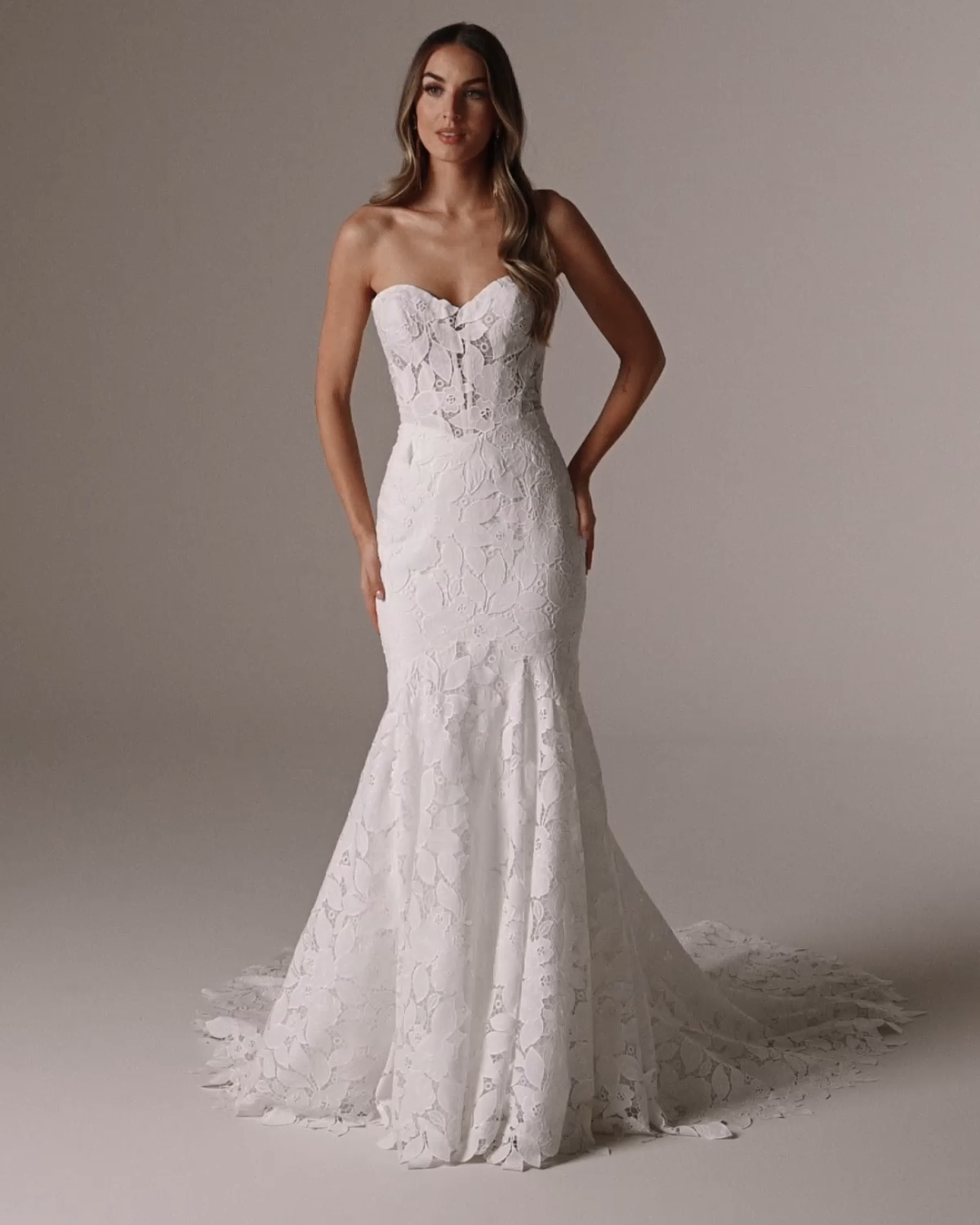Maggie Sottero Dakota #13 autoplay loop mute thumbnail