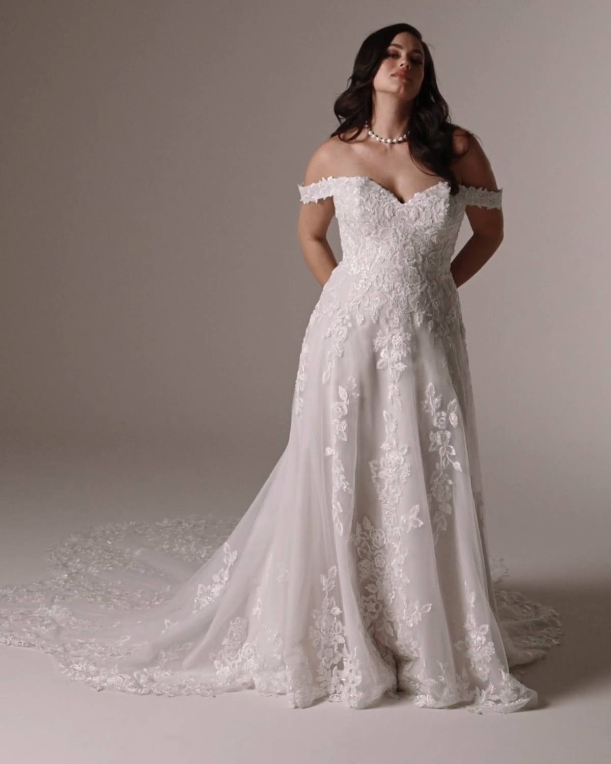 Maggie Sottero Everleigh #15 autoplay loop mute thumbnail