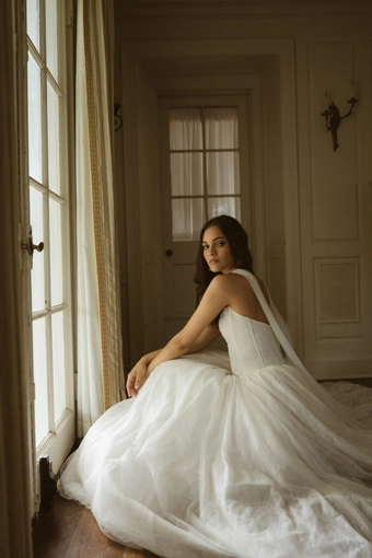 Jenny by Jenny Yoo Miriam #8 vertical thumbnail