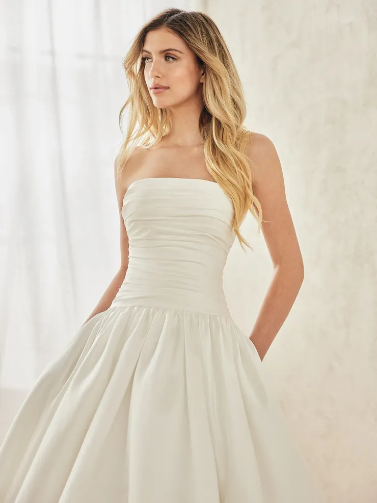 Mikaella M2558