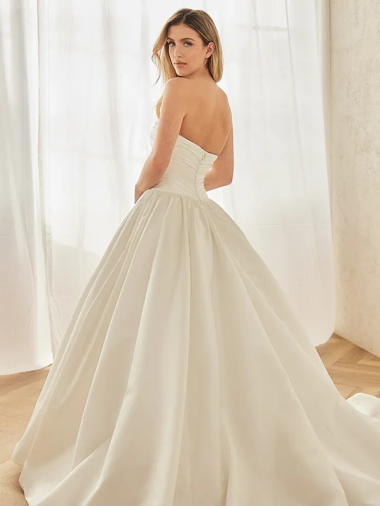 Mikaella M2558